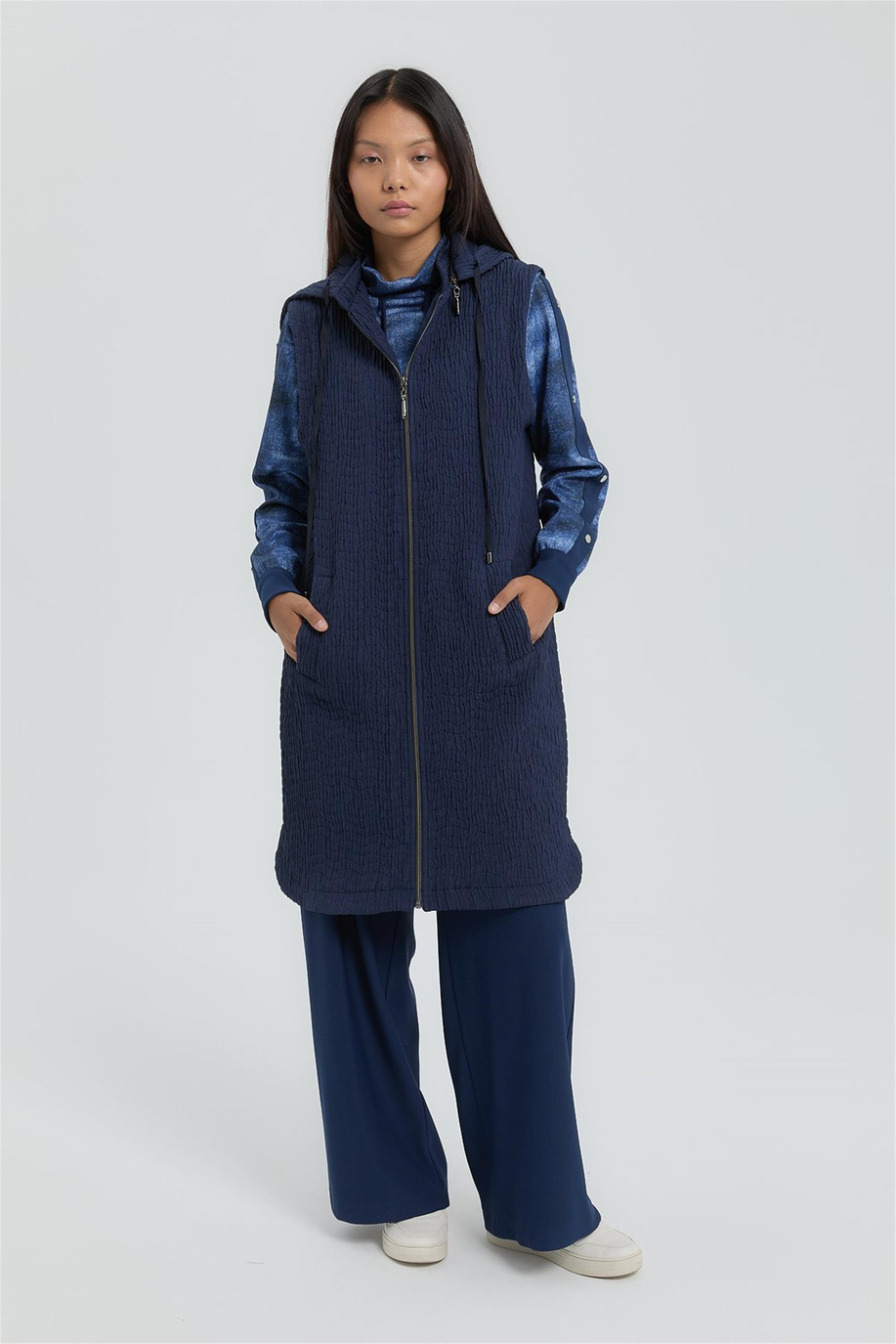 İnce Kapitone Seyyar Kapşonlu Yelek Lacivert