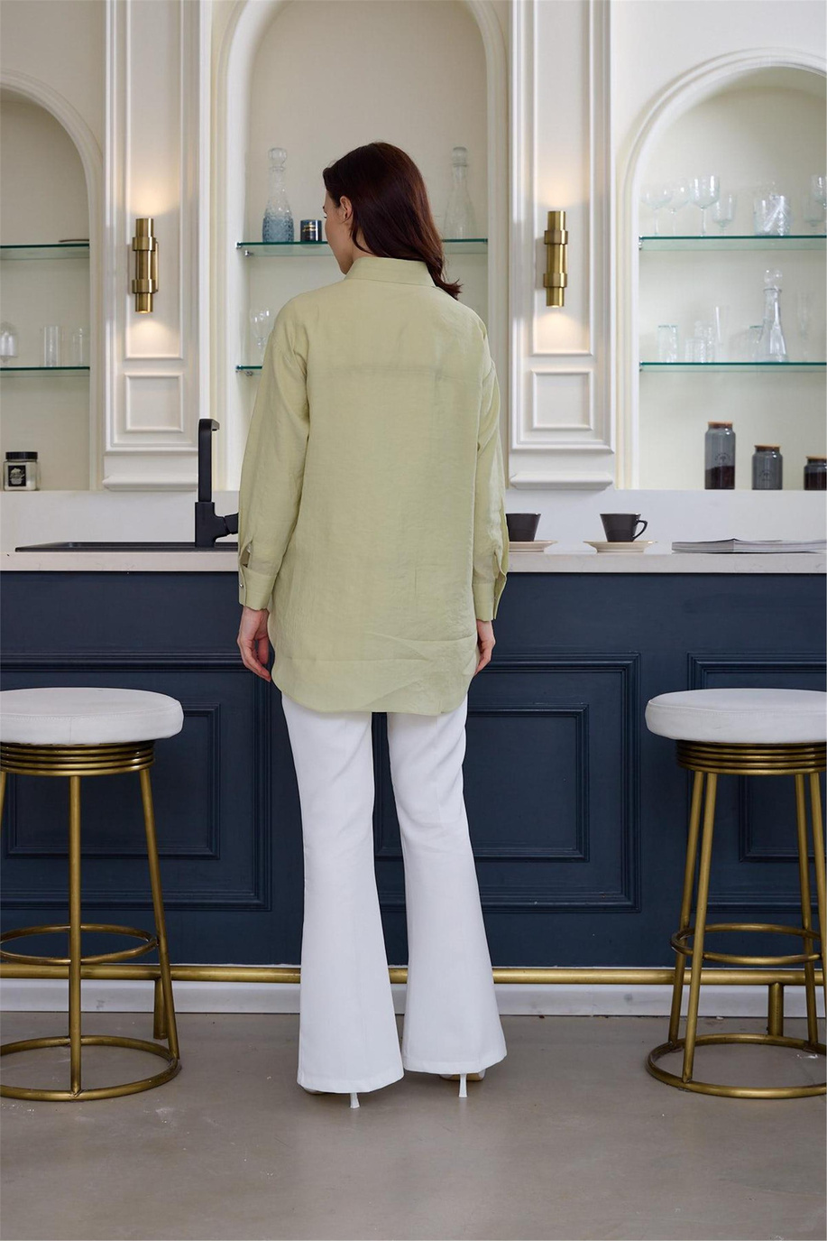 İşlemeli Aplikeli İpek Cupra Çağla Gömlek