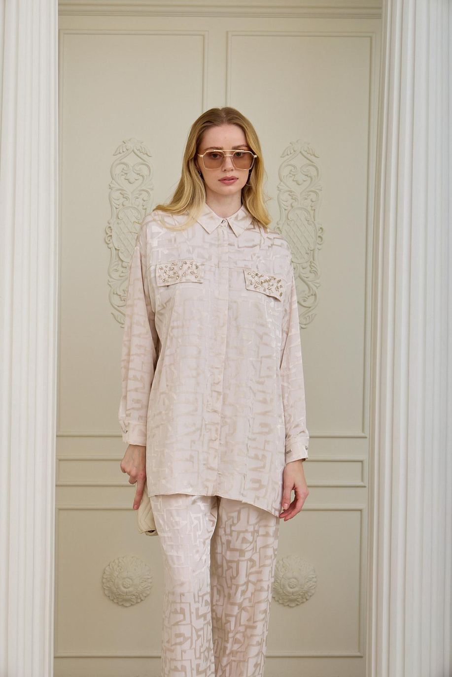 Jakar Desenli İpek Saten Bej Takım