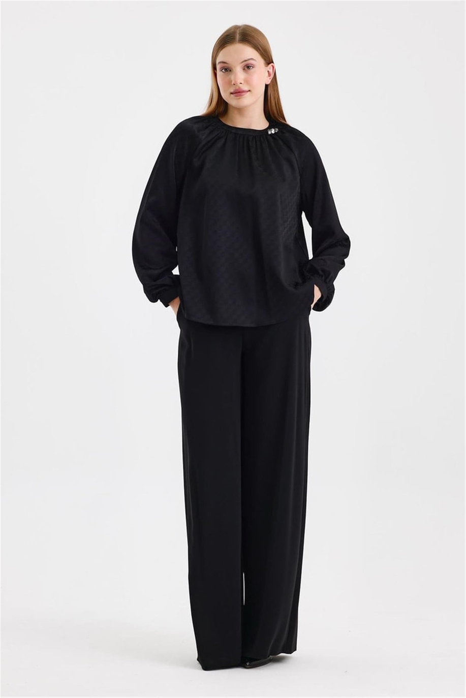 Jakarlı Aksesuar Detaylı Bluz Siyah - 25YZ0118