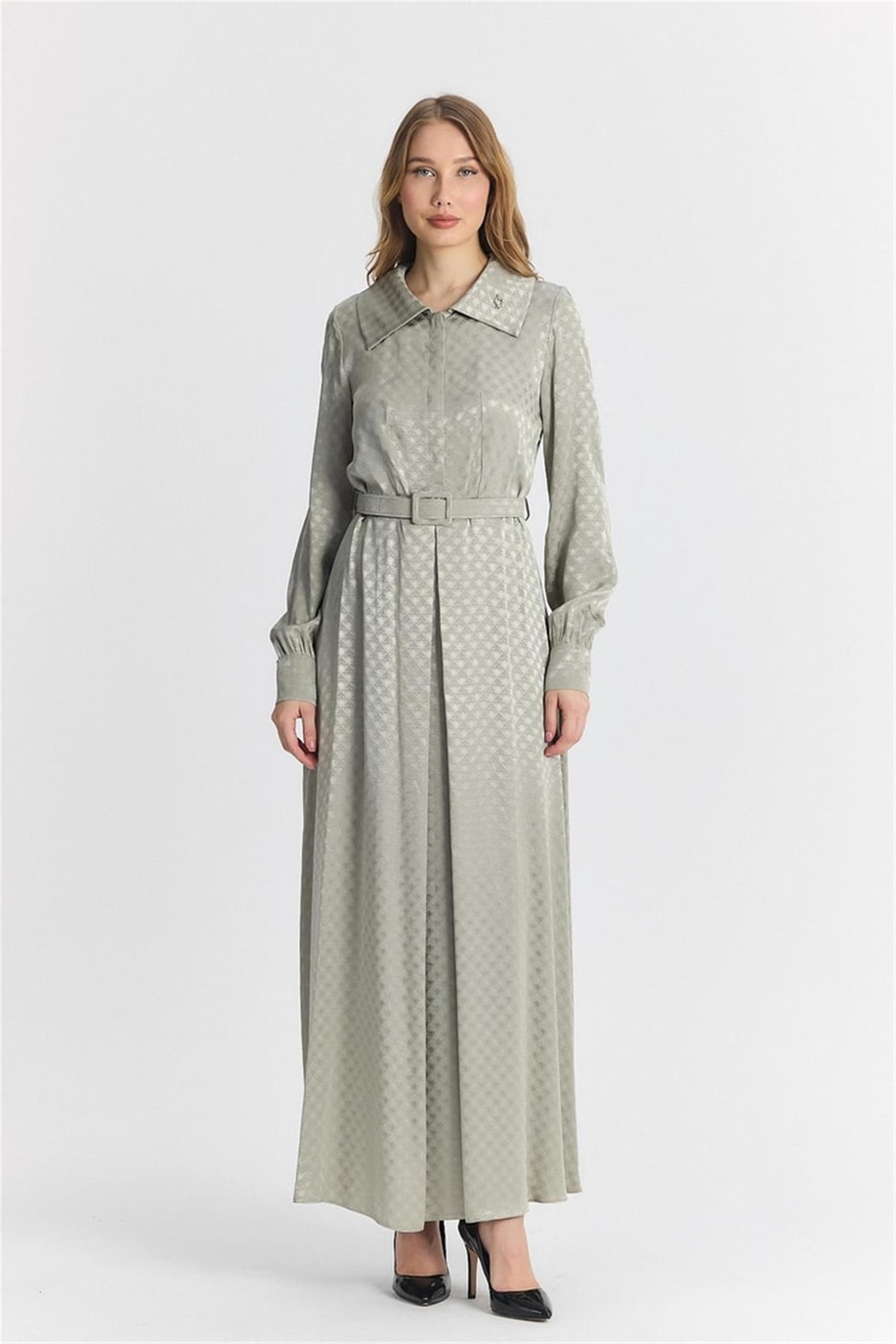 Jakarlı Kemer Detaylı Çağla Elbise