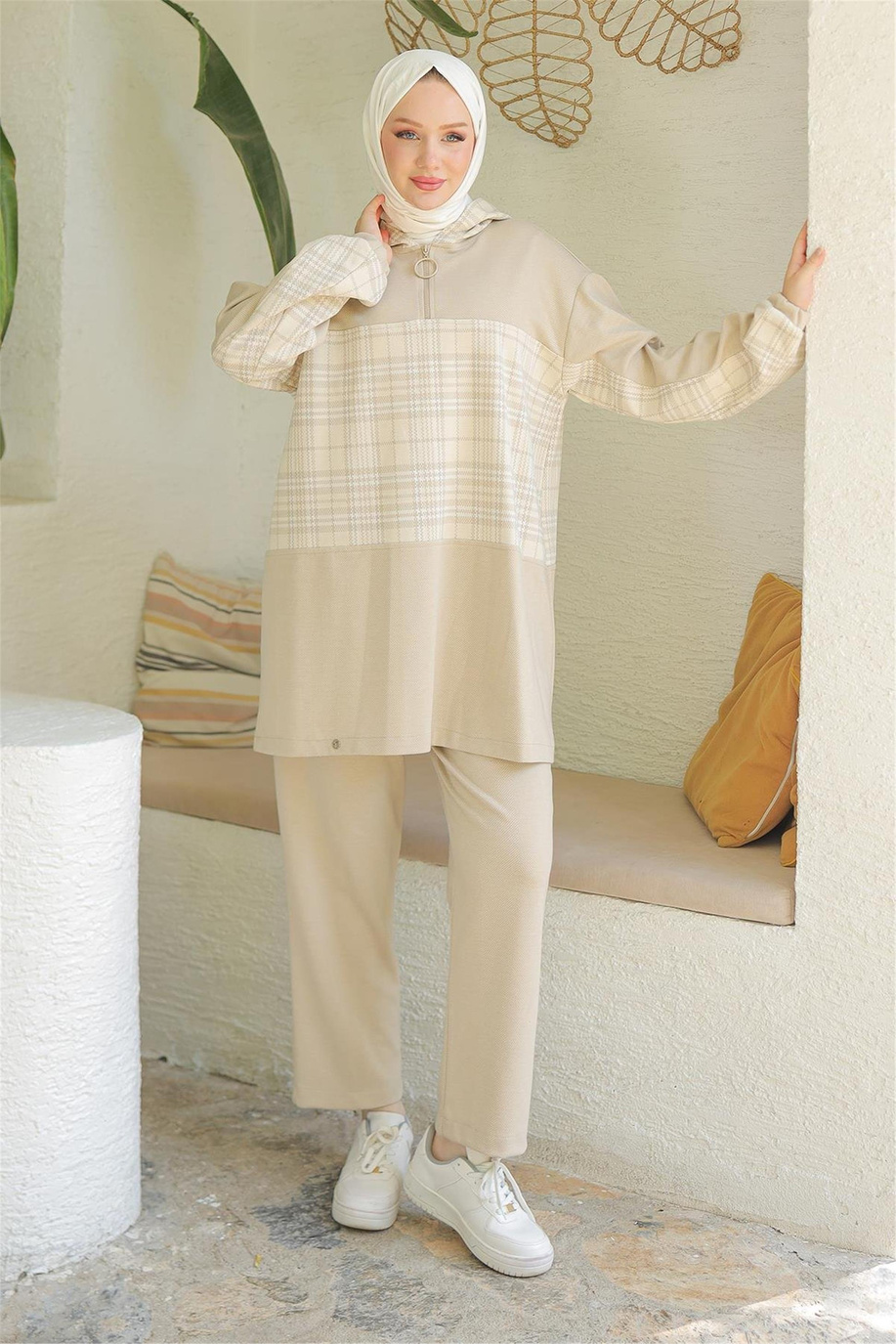 Kapişonlu Etekli İkili Bej Takım