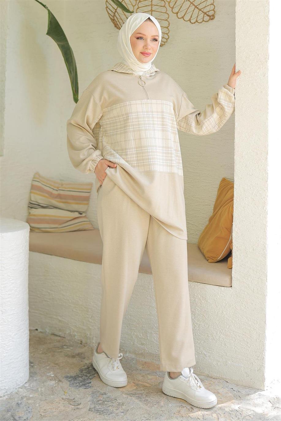 Kapişonlu Etekli İkili Bej Takım