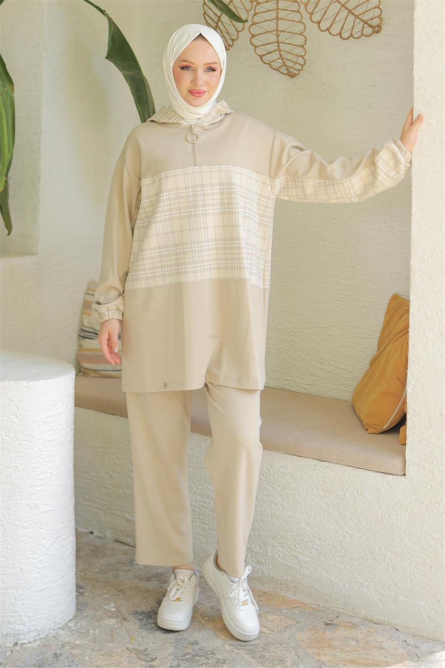 Kapişonlu Etekli İkili Bej Takım