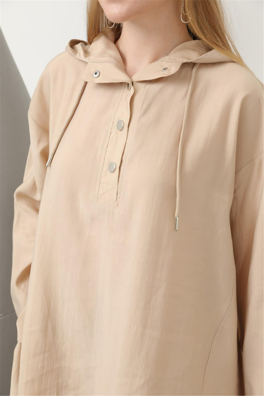 Kapüşon Detaylı Rahat Bej Takım