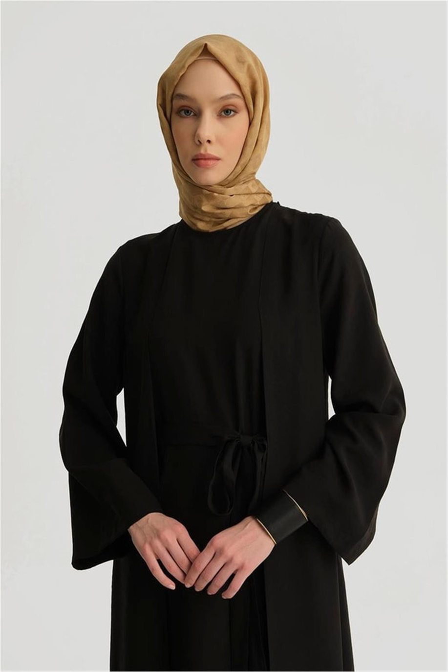 Kemer Detaylı Modal Siyah Elbise