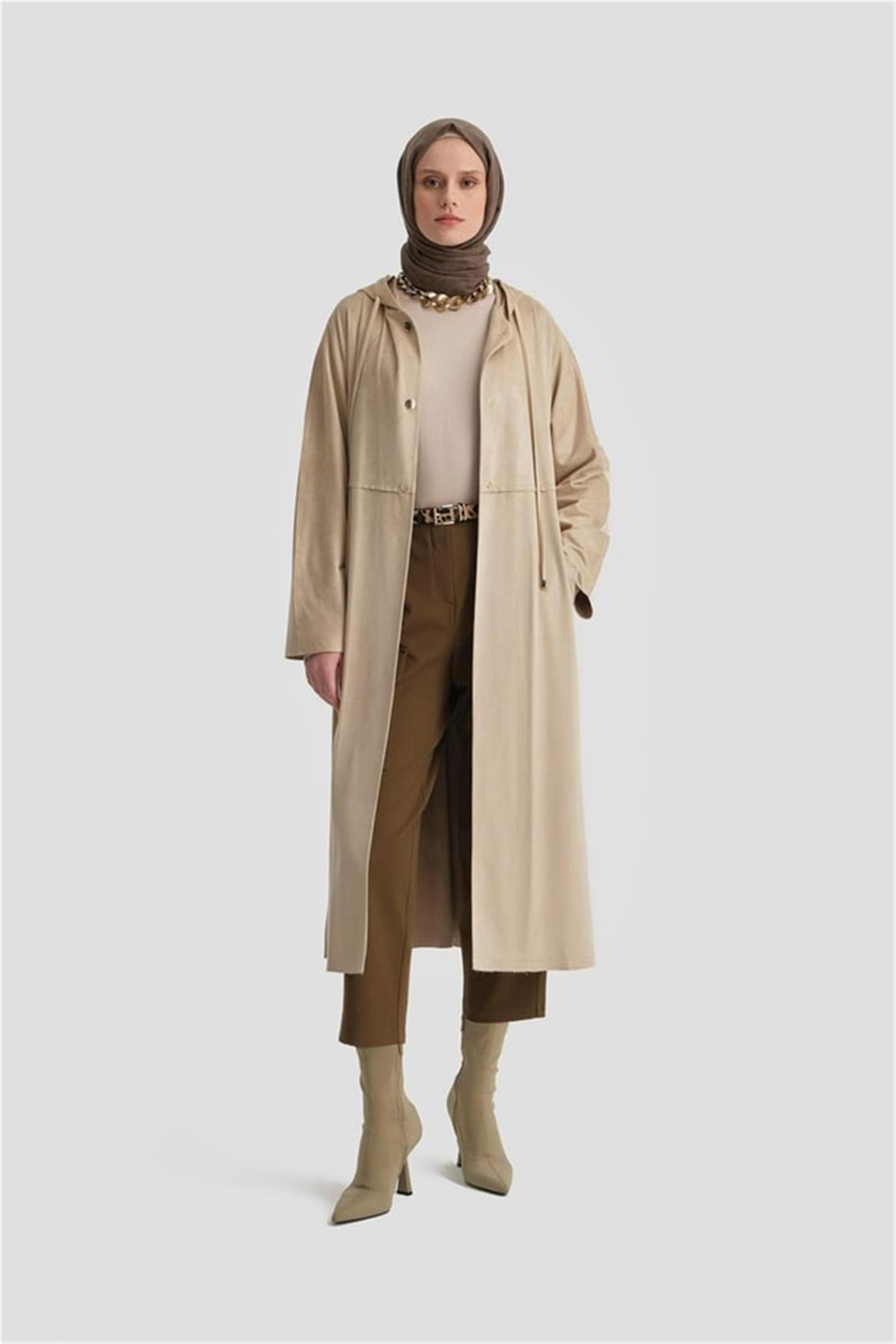 Kesim Detaylı Süet Bej Giy Çık