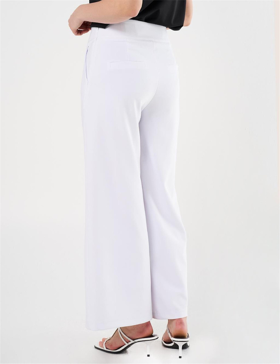 Korsaj Kemerli Optik Beyaz Pantolon