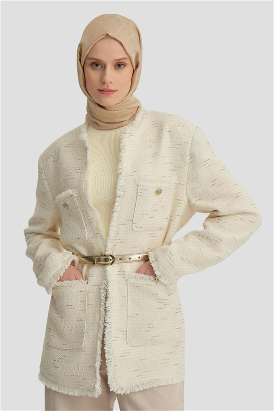 Kumaşı Simli Ekru Ceket