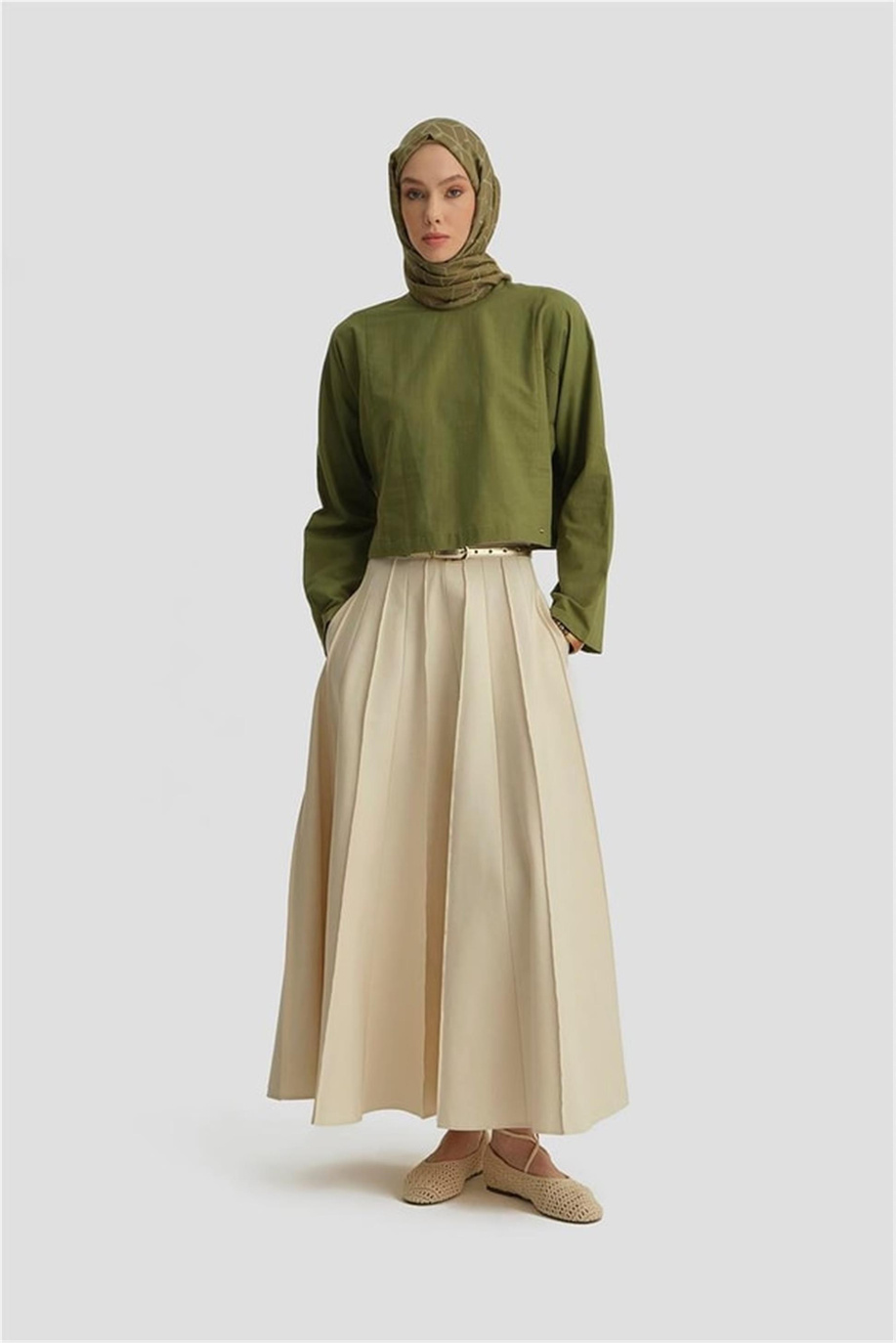 Kup Dikiş Detaylı Basic Yeşil Bluz