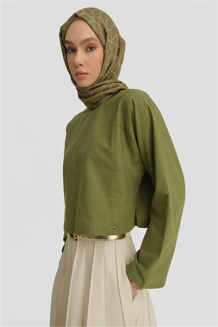 Kup Dikiş Detaylı Basic Yeşil Bluz