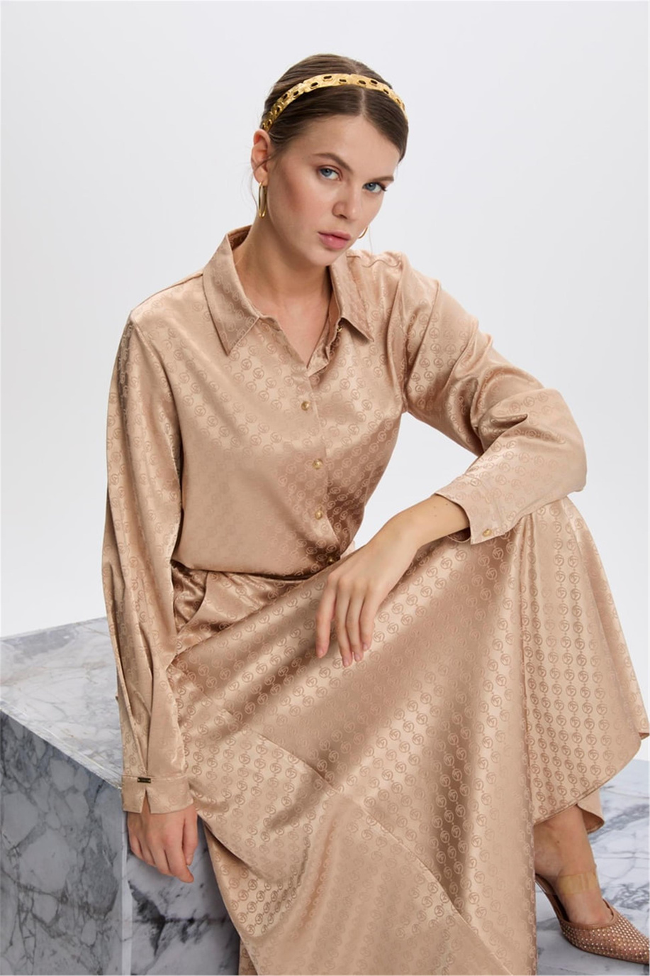 Monogram Desenli Bej Etek