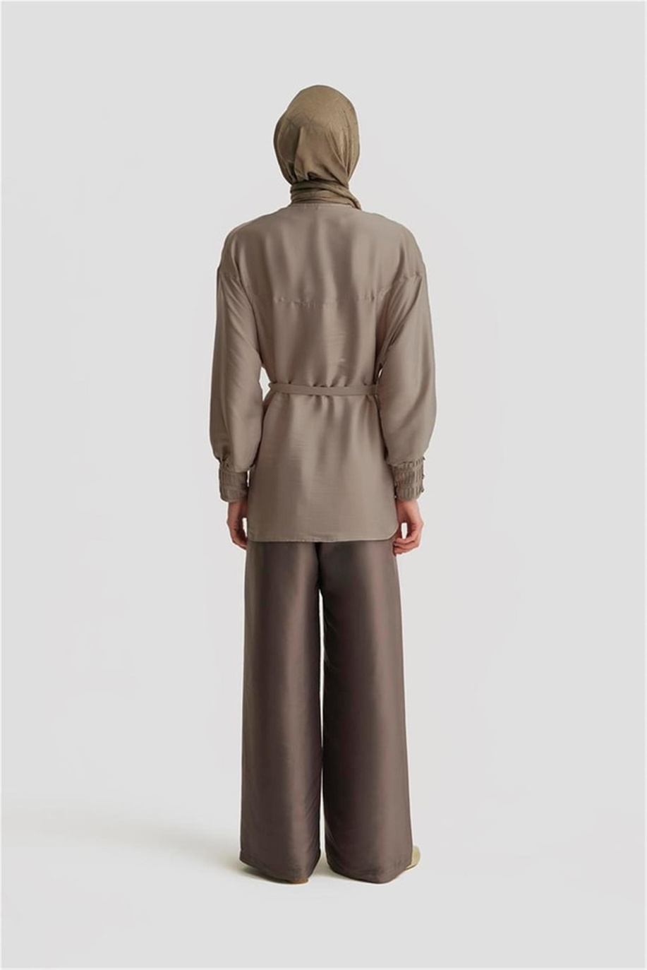 Nervürlü Saten Taş Gömlek