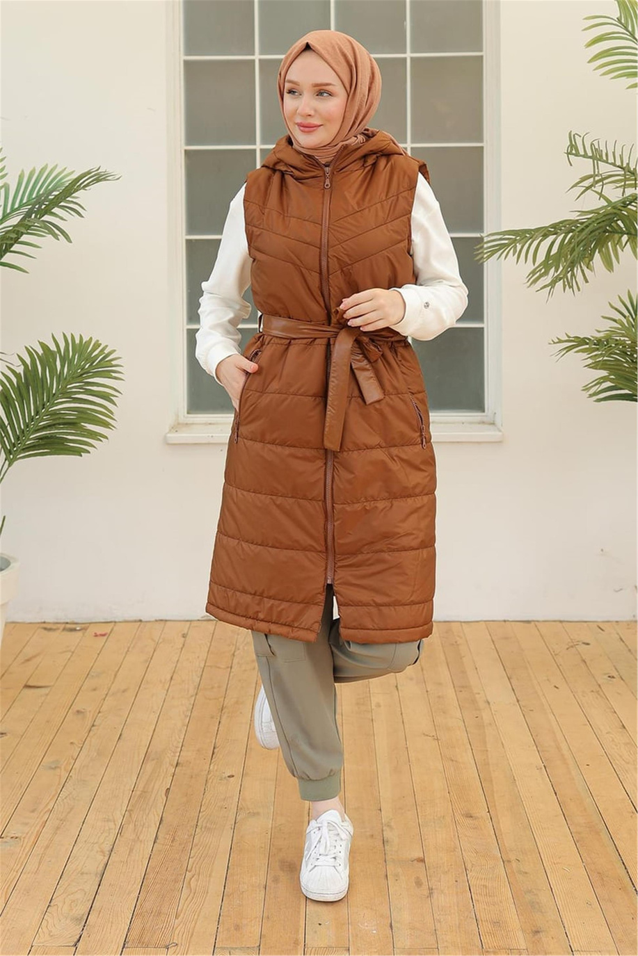 Önü Kapitone Arkası Penye Taba Yelek