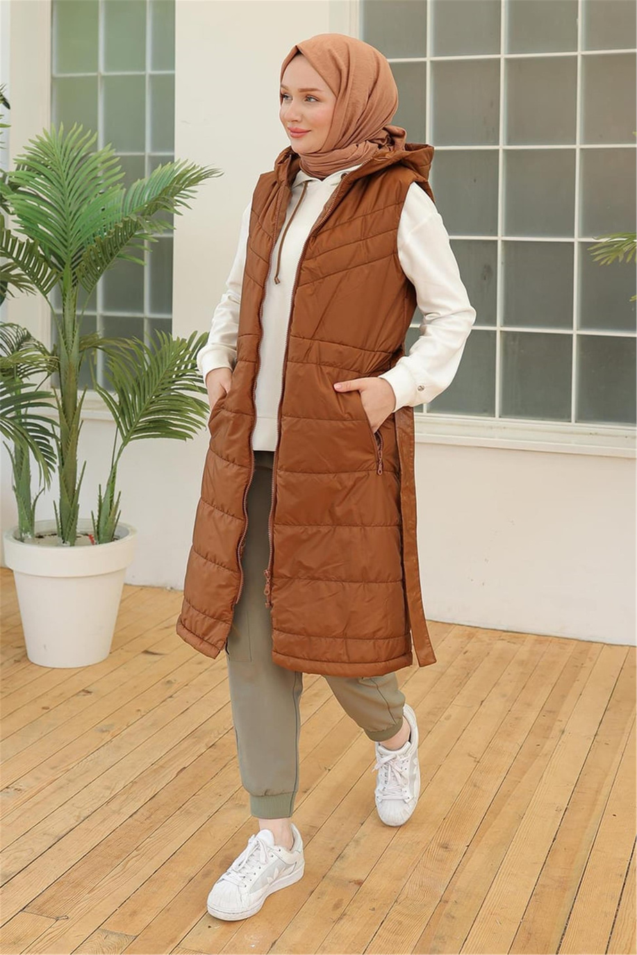 Önü Kapitone Arkası Penye Taba Yelek