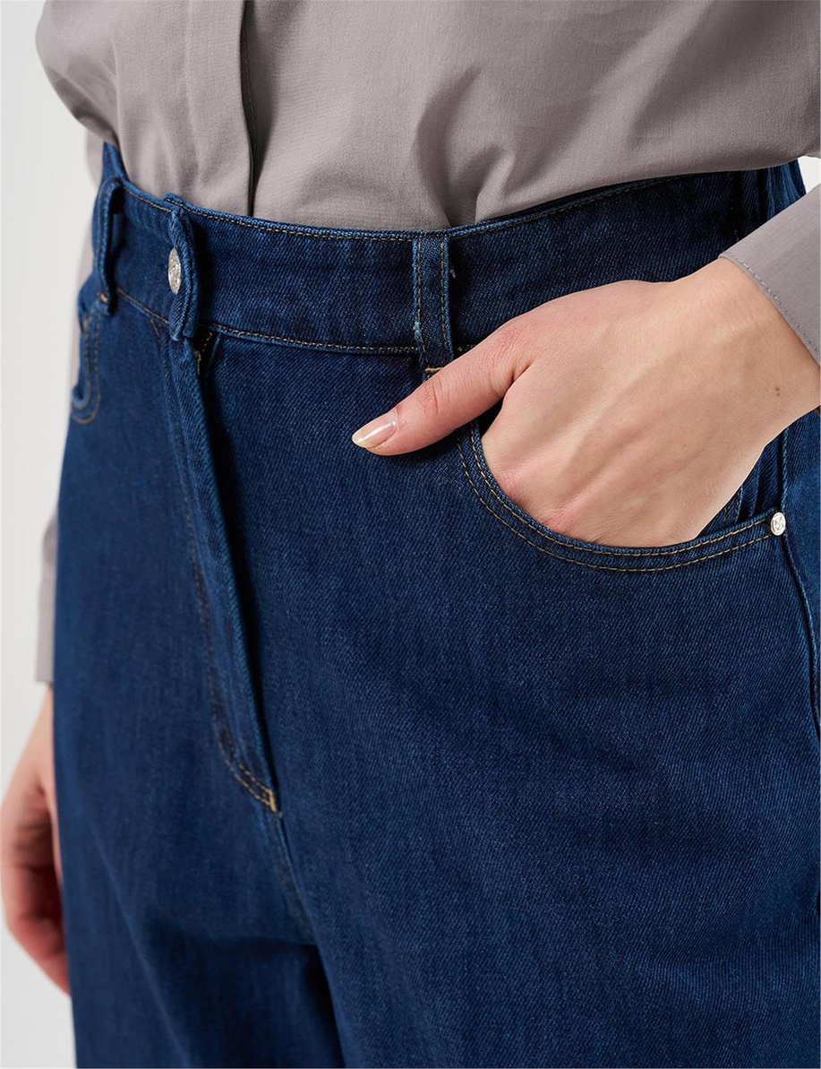 Paçası Yırtmaçlı Denim Pantolon Lacivert