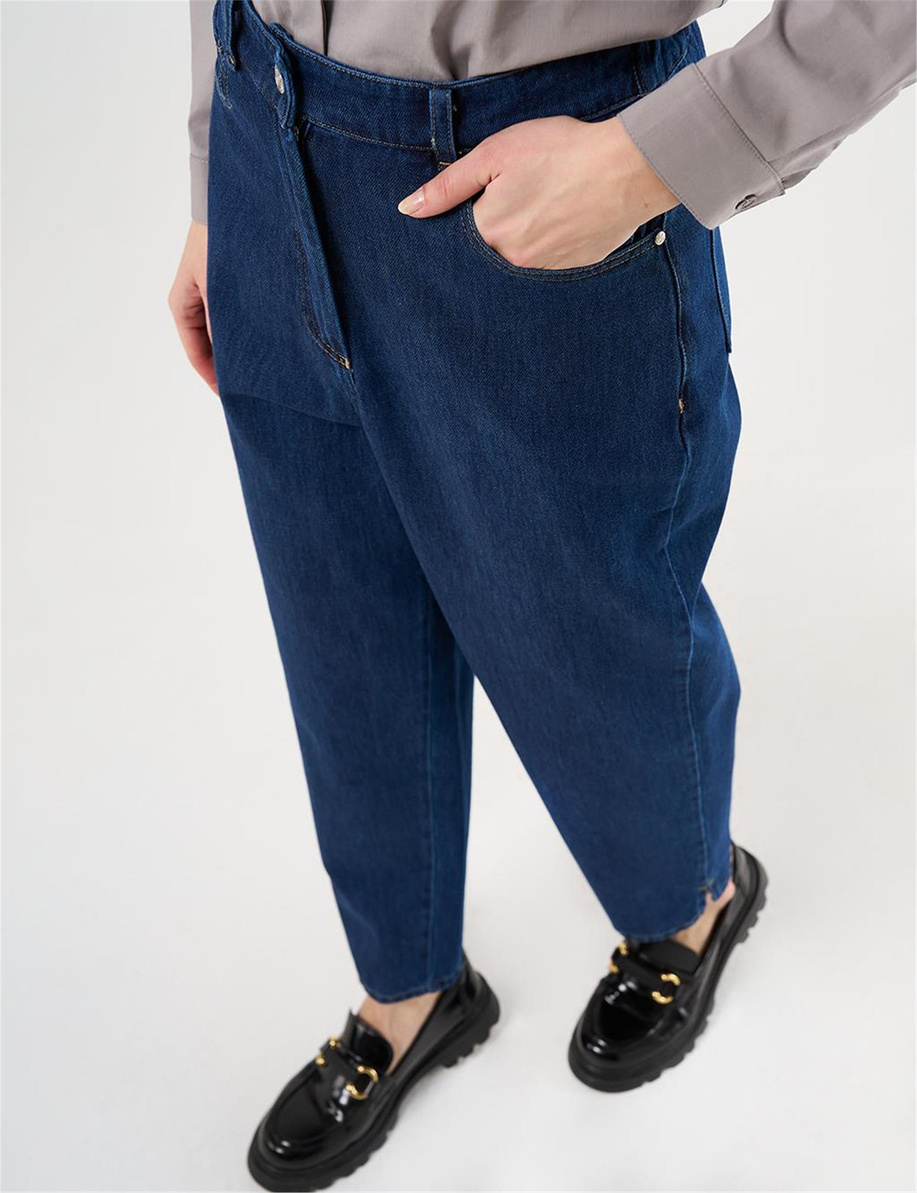 Paçası Yırtmaçlı Denim Pantolon Lacivert