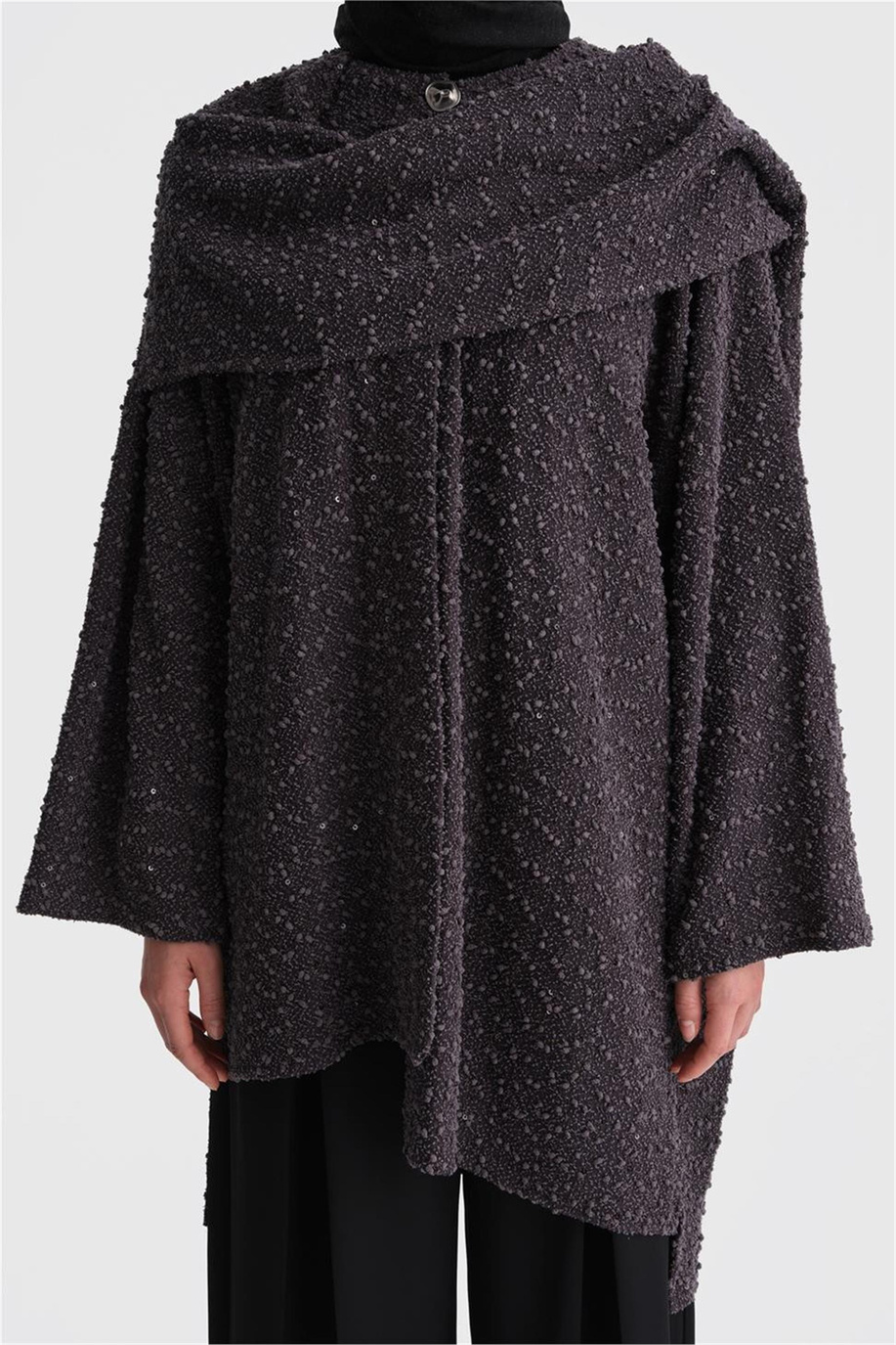 Pullu Kumaşlı Asimetrik Antrasit Hırka