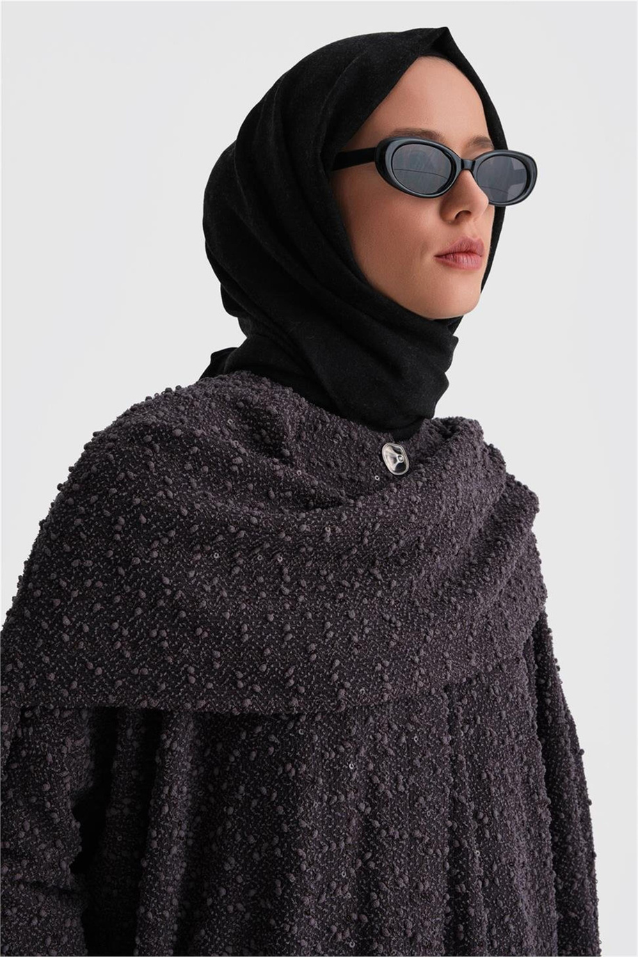Pullu Kumaşlı Asimetrik Antrasit Hırka