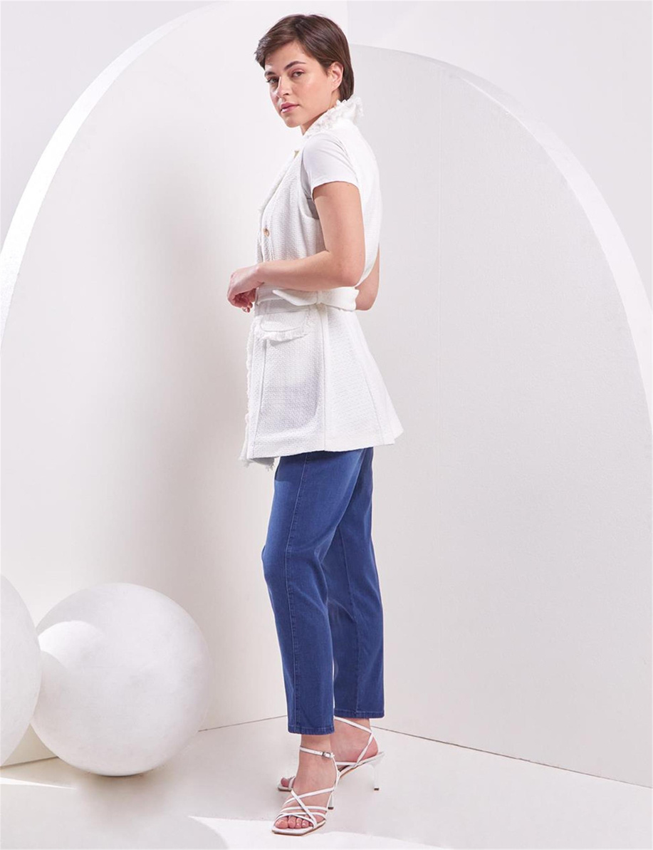 Püsküllü Tüvit  Ekru Yelek