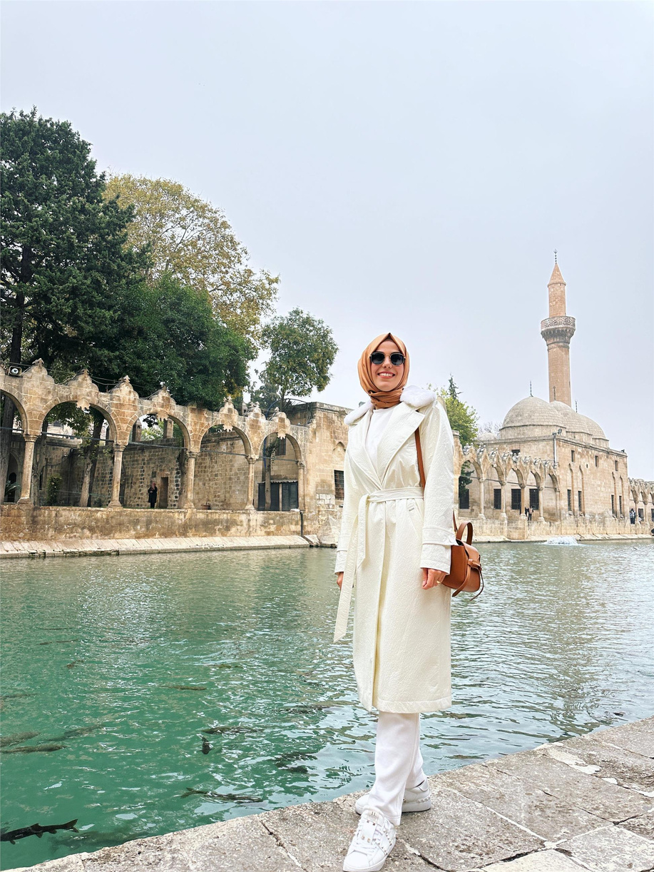 Rugan Çıkarılabilir Kürklü Ekru Kaban