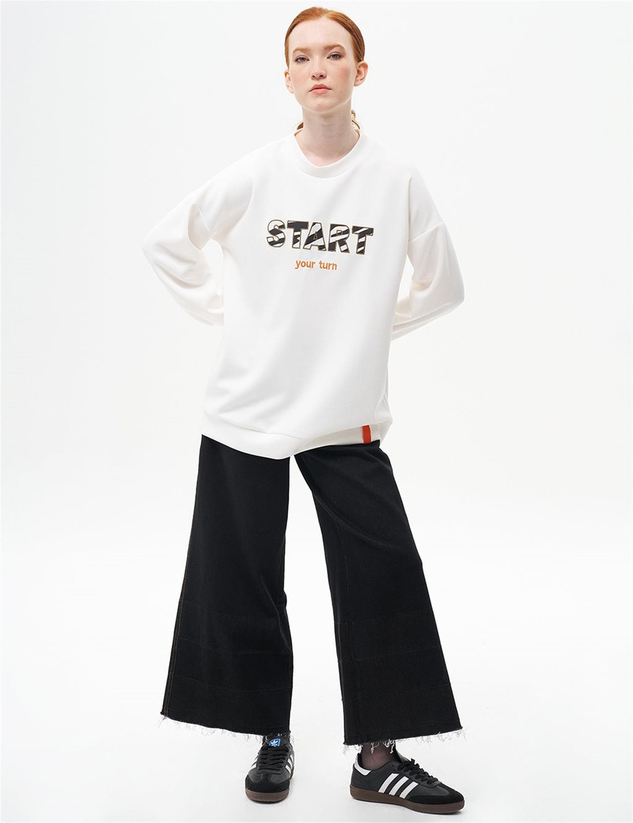 Slogan Nakışlı Scuba Ekru Sweatshirt