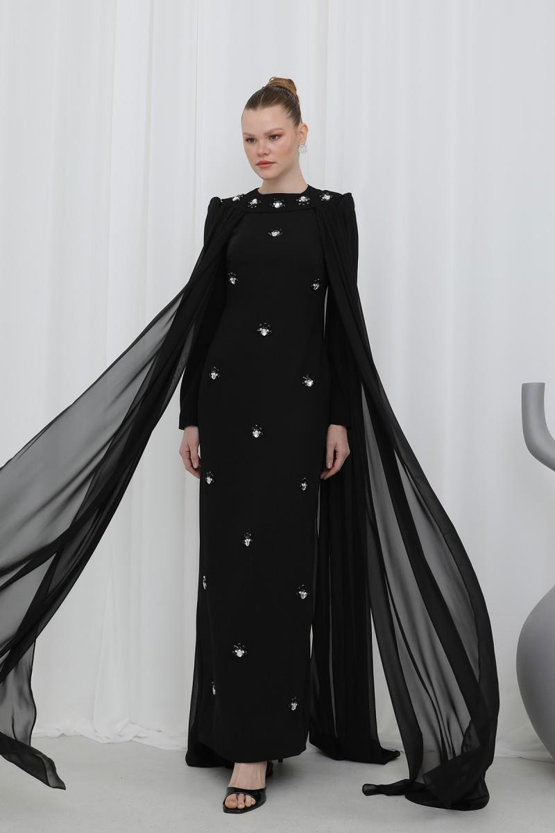Taş İşlemeli Şal Detaylı Siyah Abiye