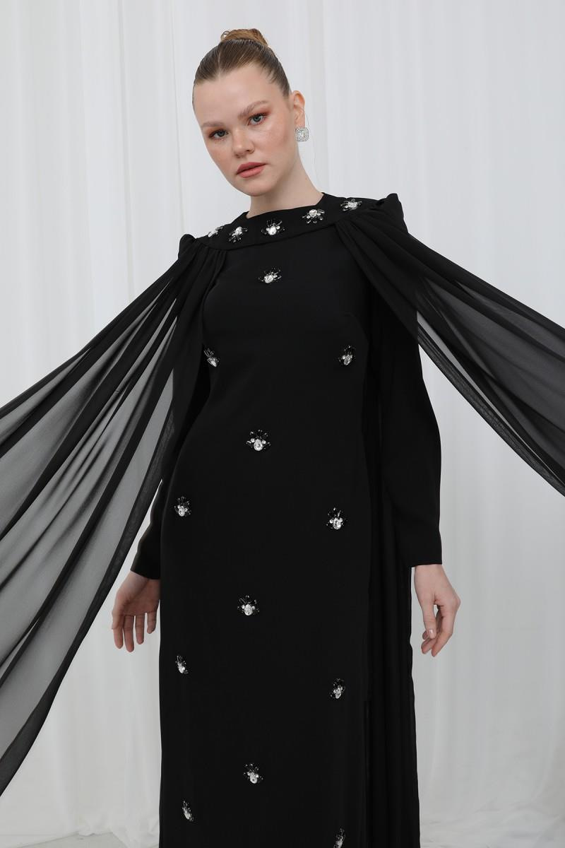 Taş İşlemeli Şal Detaylı Siyah Abiye