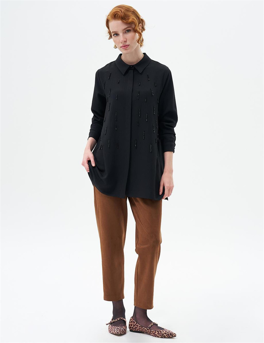 Taş İşlemeli Siyah Bluz