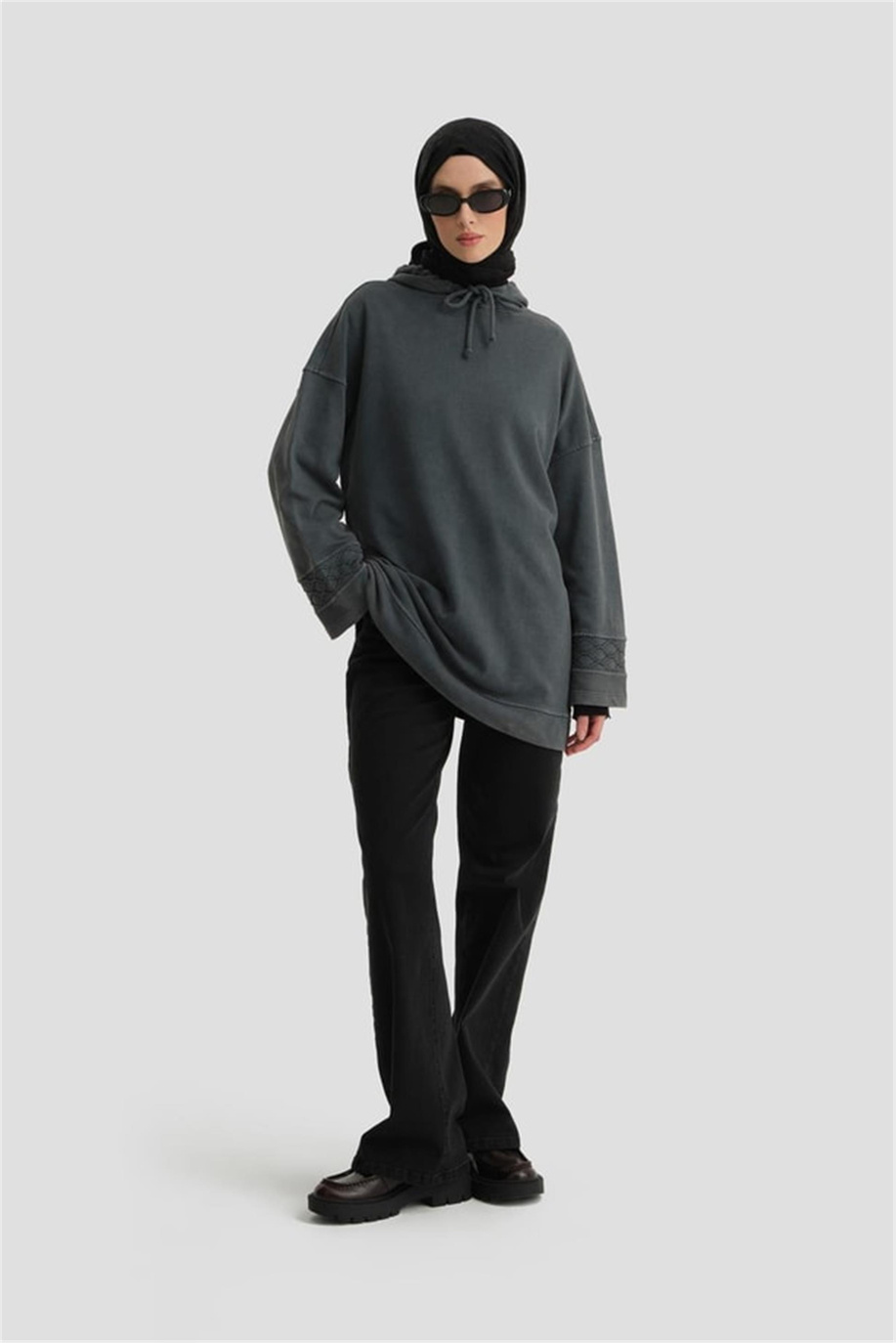 Yıkama Efektli Antrasit Sweatshirt