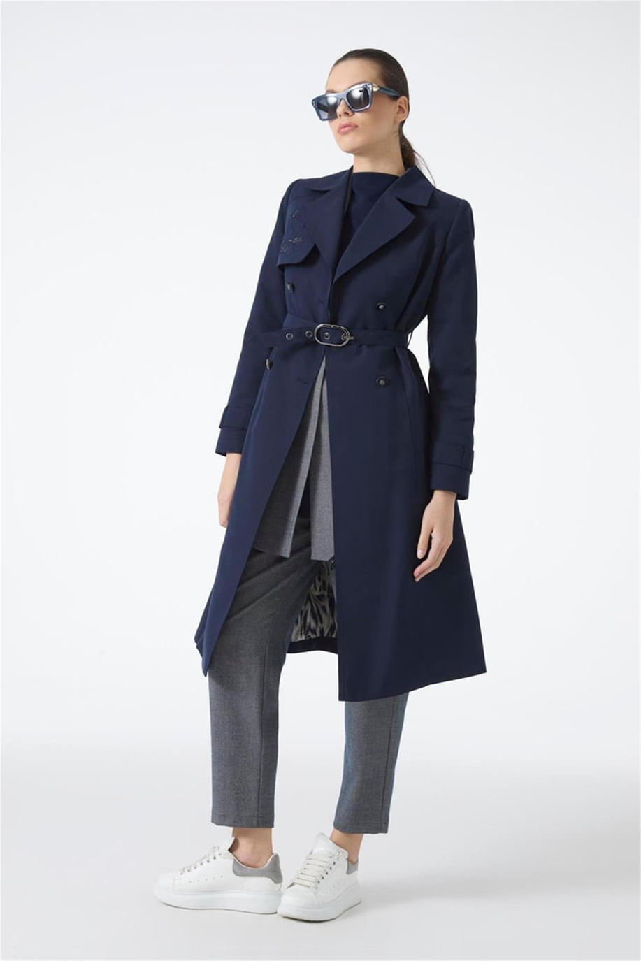 Zühre İşleme Detaylı Kemerli Lacivert Trençkot 13812
