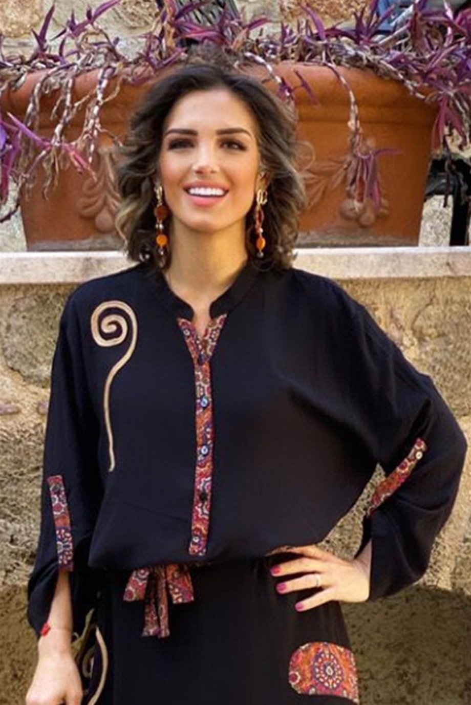 Çini Garnili Siyah Bluz