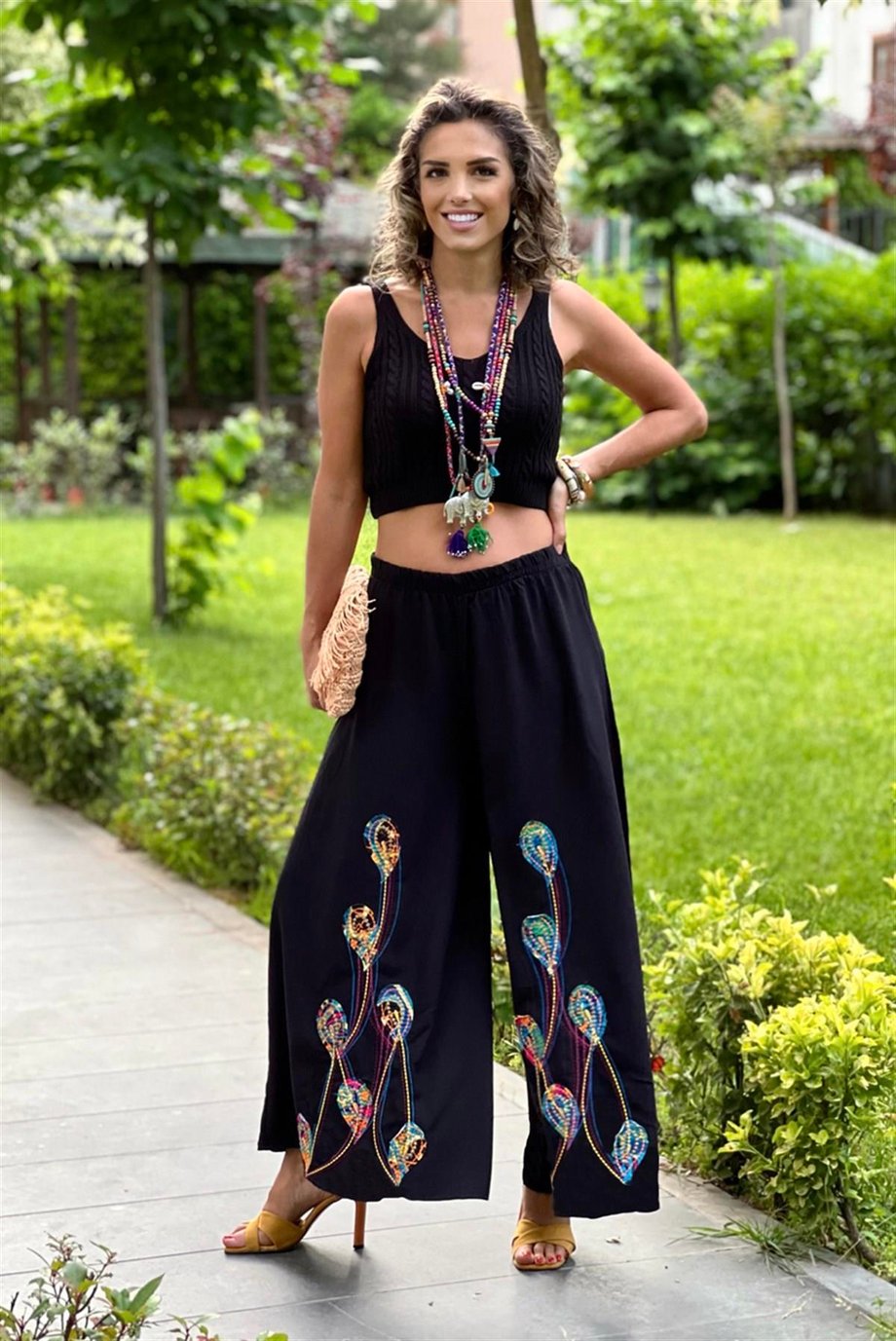 Kapadokya Nakışlı Siyah Pantolon Etek