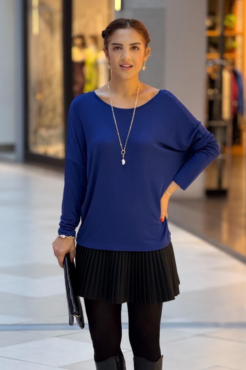 Mavi Sırtı V Yaka Bluz