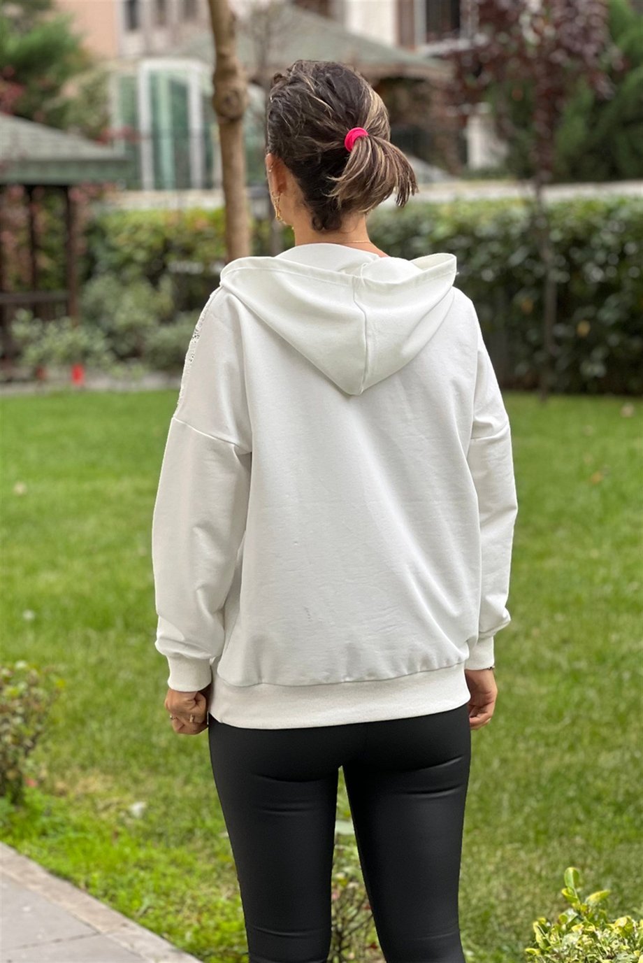 Beyaz Robası Fransız dantelli Sweatshirt