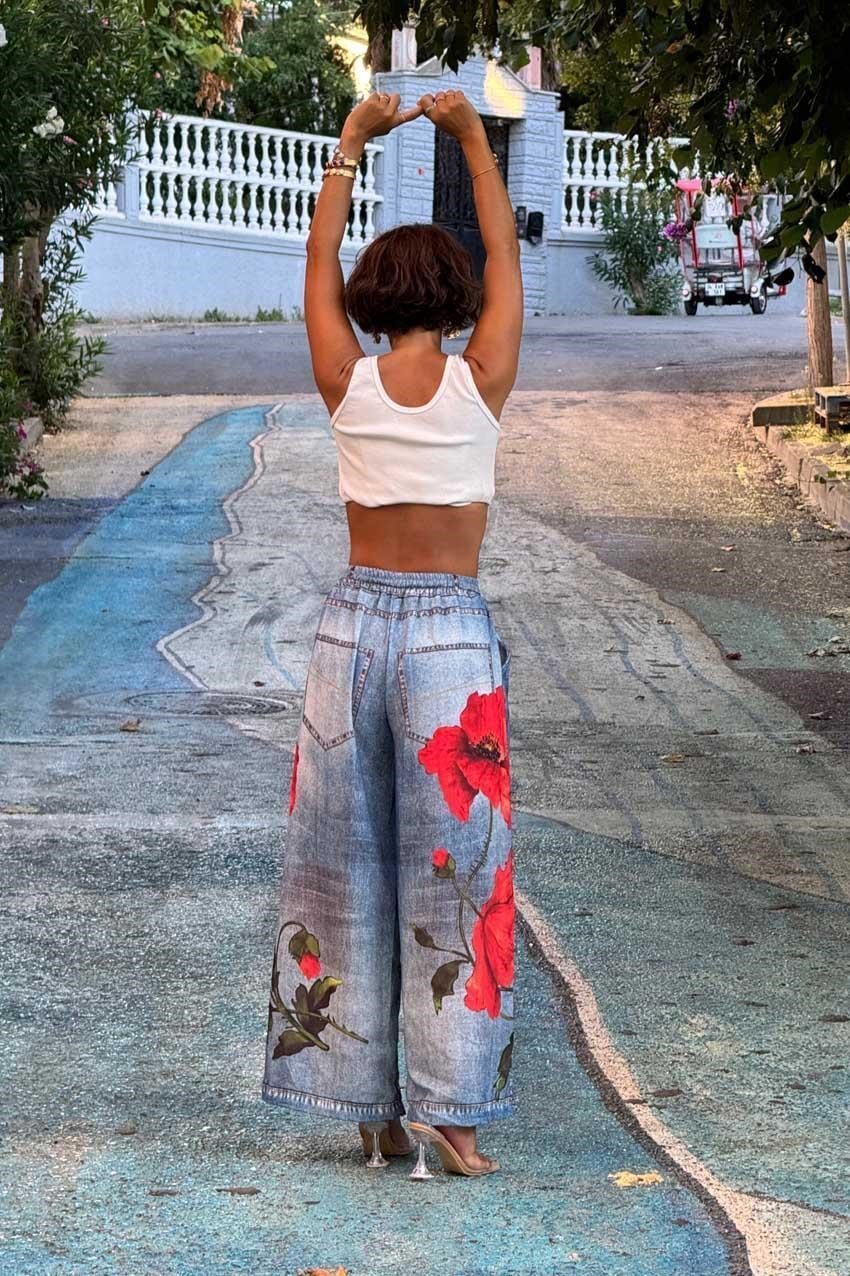 Gelincik Desenli Özel Tasarım Denim Görünümlü Pantolon