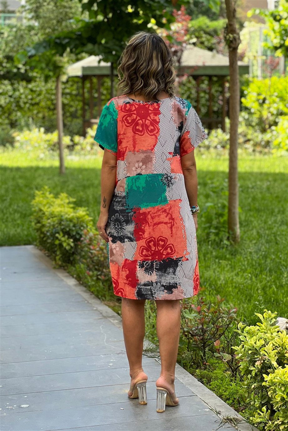 Kırmızı Patchwork Desenli Midi Elbise