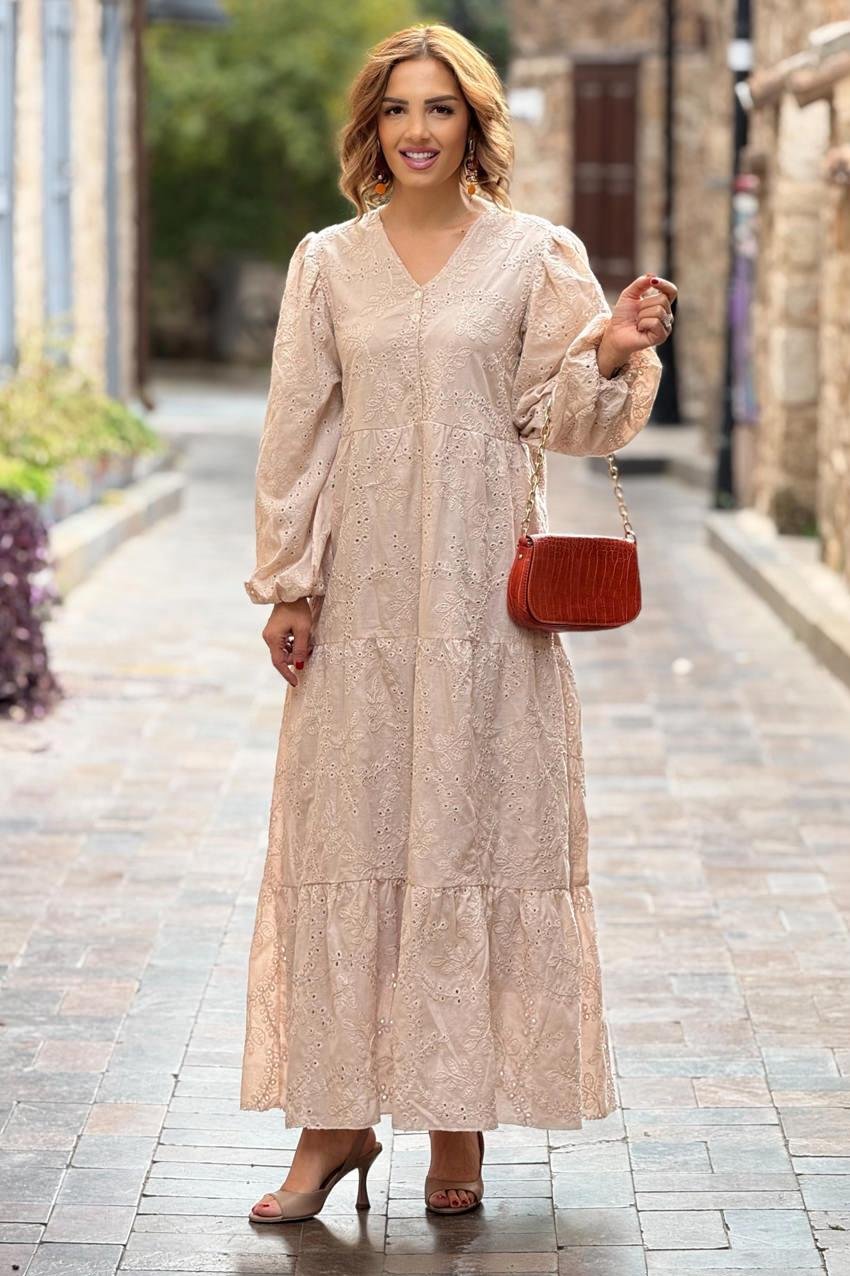 KremV Yaka Fistolu Astarlı Elbise