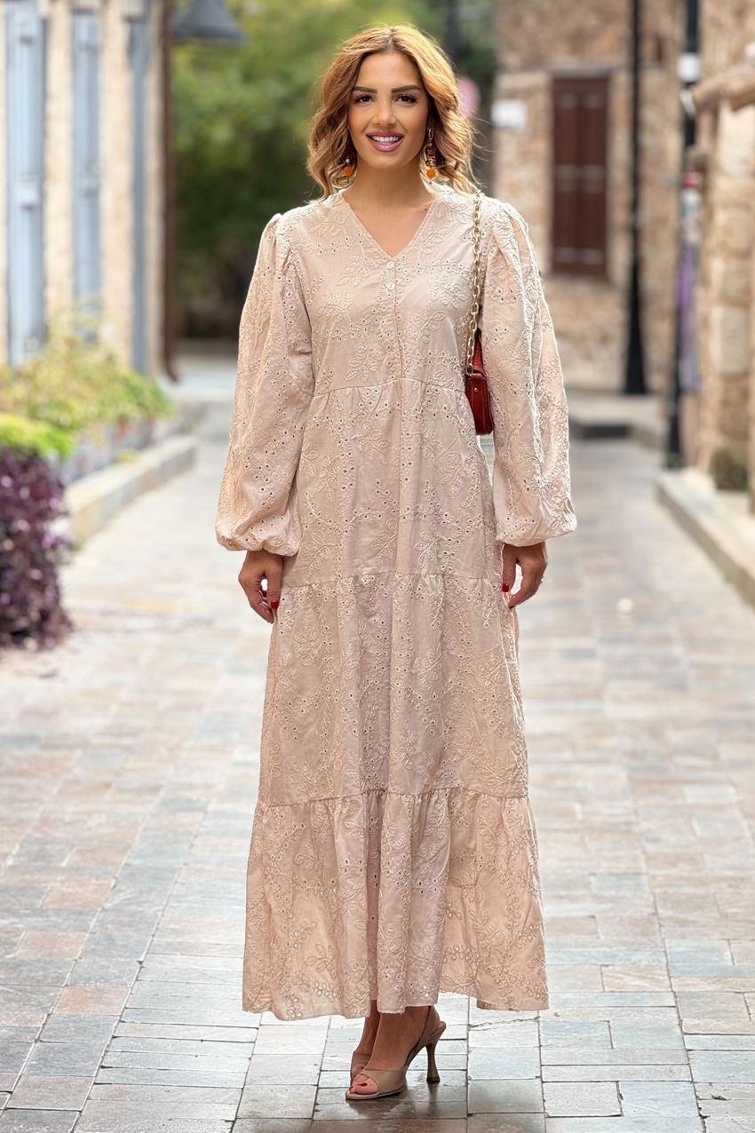 KremV Yaka Fistolu Astarlı Elbise