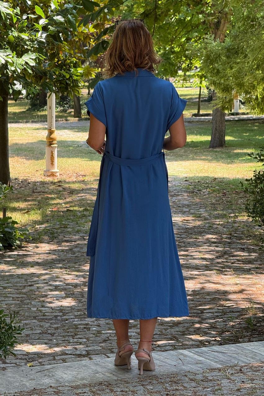 Mavi Kemerli Tahta Düğmeli Gömlek Elbise