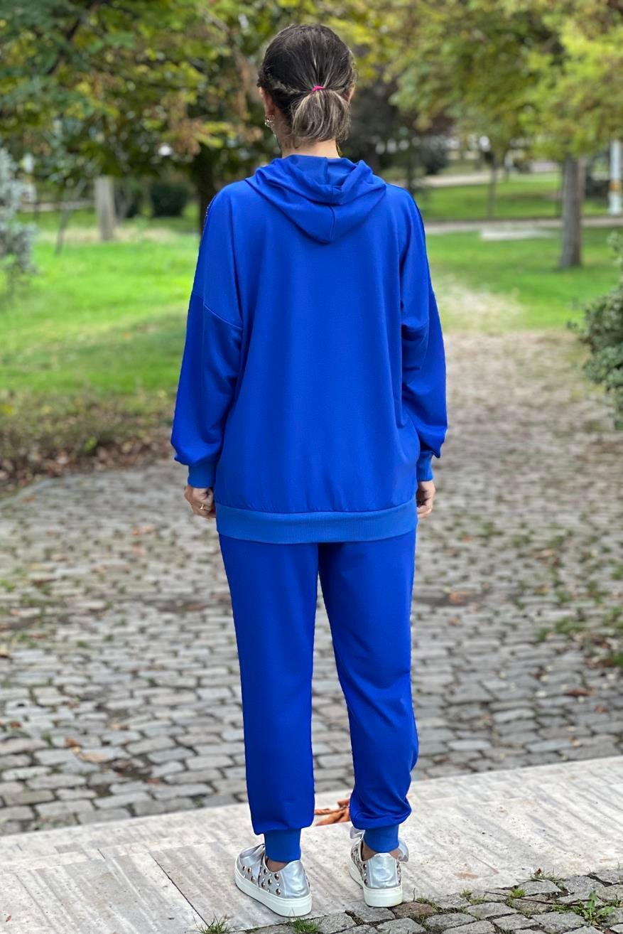 MAVİ Renk Omuz ve Cebi Taş Detaylı Eşofman Takım