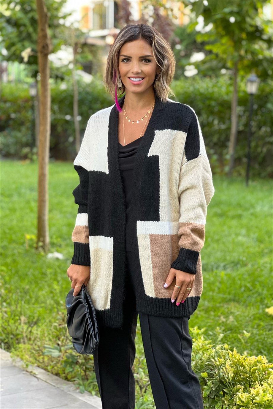 Patchwork Desenli Yumoş Oversize Yünlü Hırka