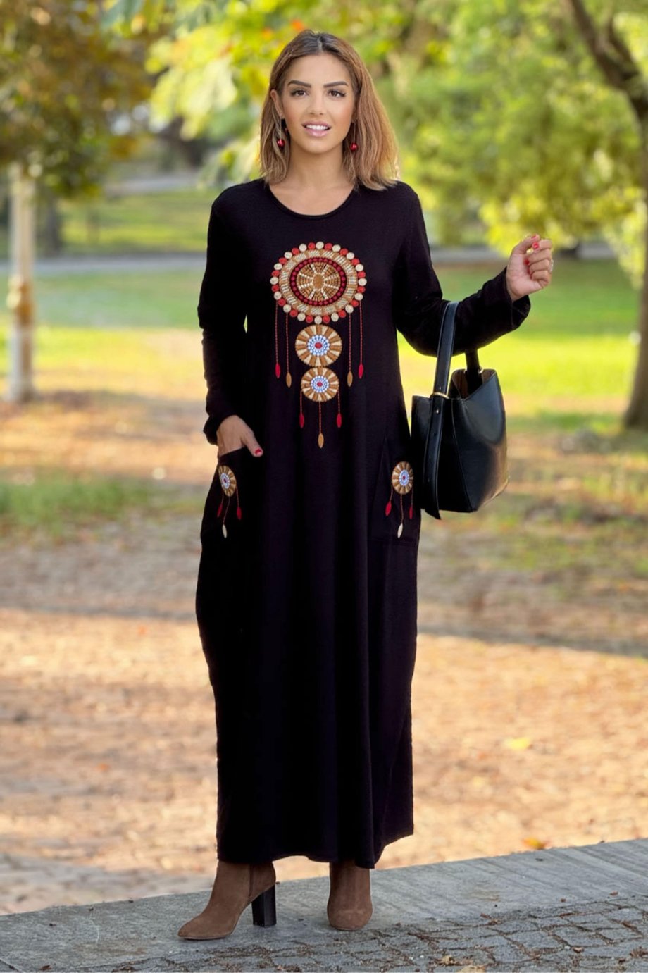 Siyah Düş Kapanı Nakışlı Pamuklu Penye Viskon Elbise