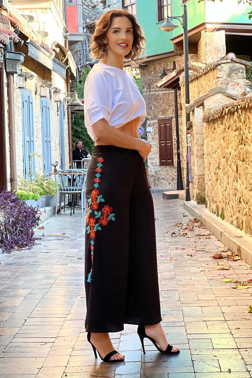Siyah Gelincik Nakışlı Panrolon
