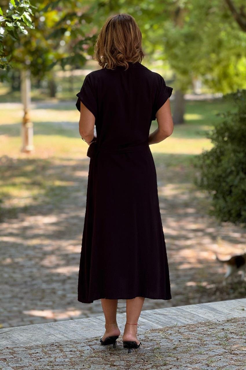 Siyah Kemerli Tahta Düğmeli Gömlek Elbise