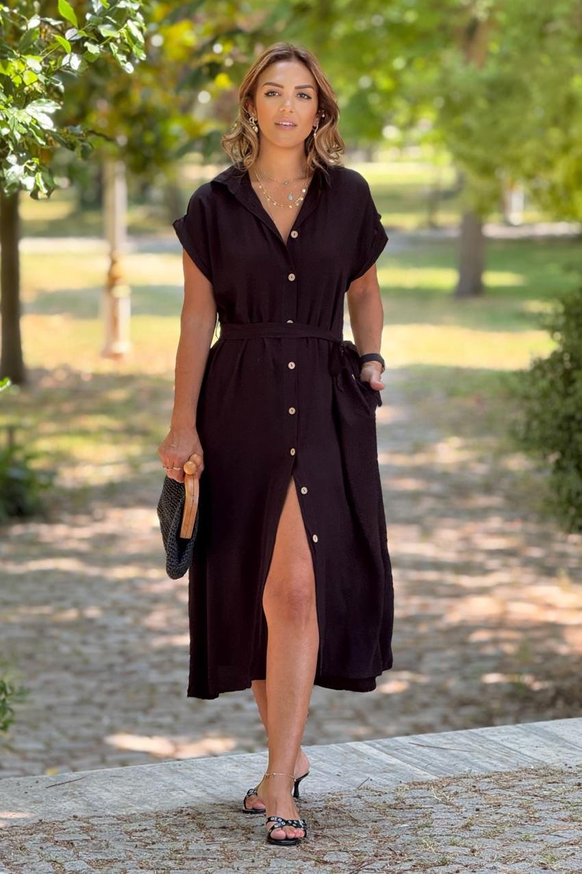 Siyah Kemerli Tahta Düğmeli Gömlek Elbise