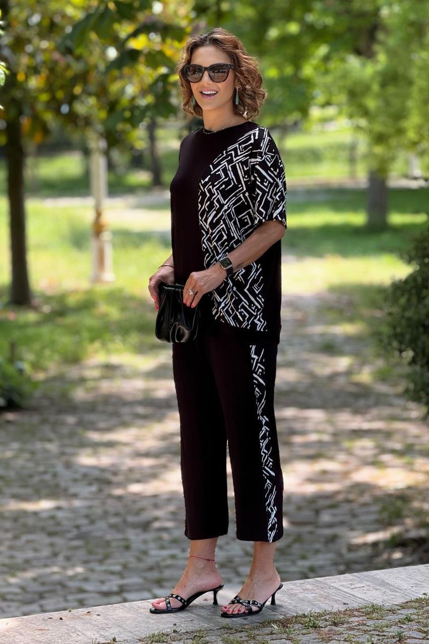 Siyah Labirent Desenli Pamuklu Kapri Takım