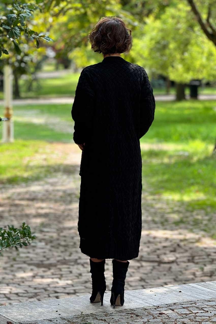 Siyah Örme Uzun Triko Hırka