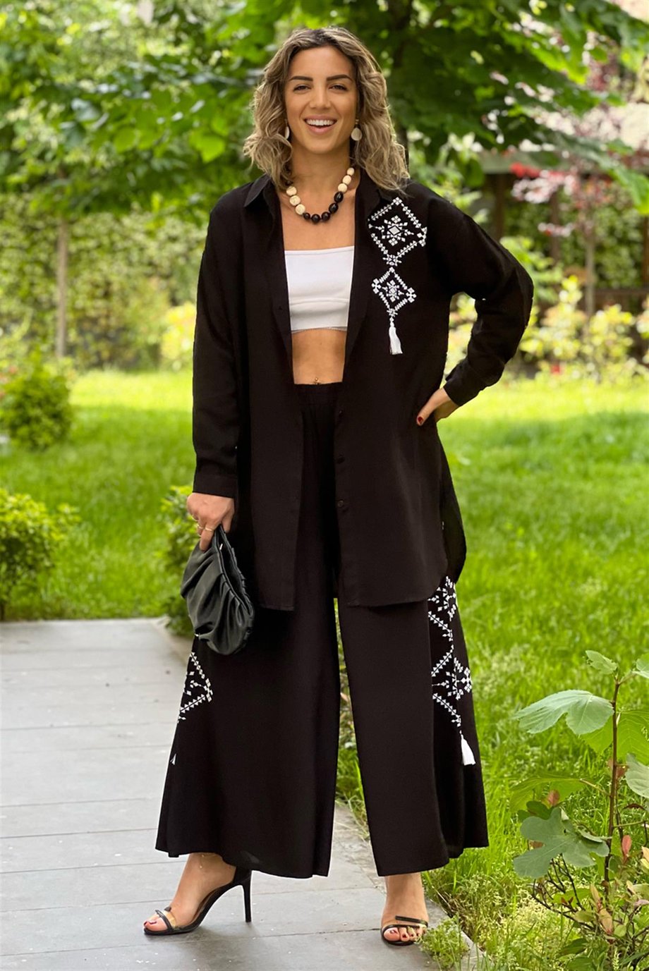 Siyah Patara Nakışlı Pantolon Gömlek İkili Takım