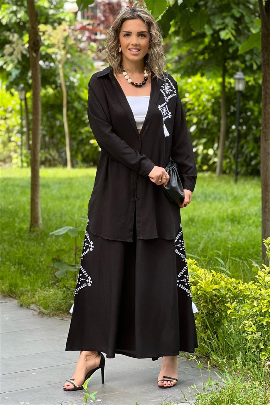 Siyah Patara Nakışlı Pantolon Gömlek İkili Takım